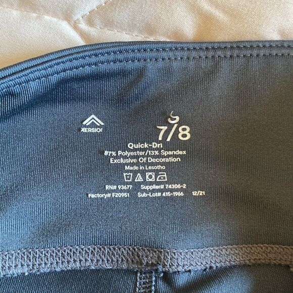 Girls gray athletic shorts with pockets - Picture 3 of 4